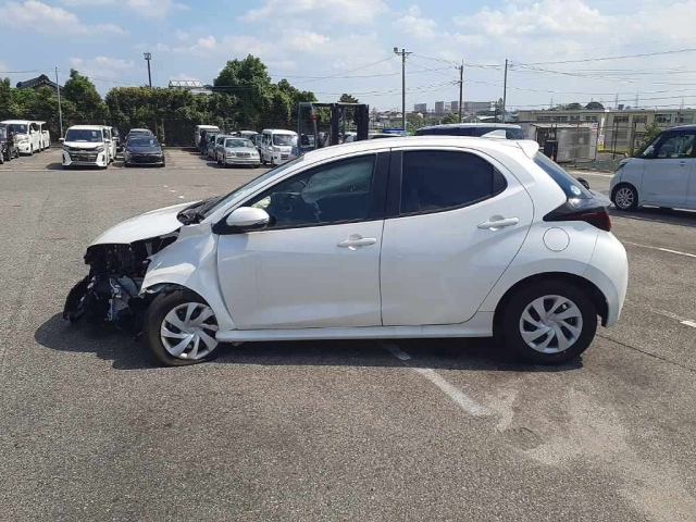 TOYOTA YARIS 2024