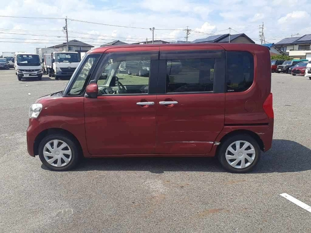DAIHATSU TANTO 2015