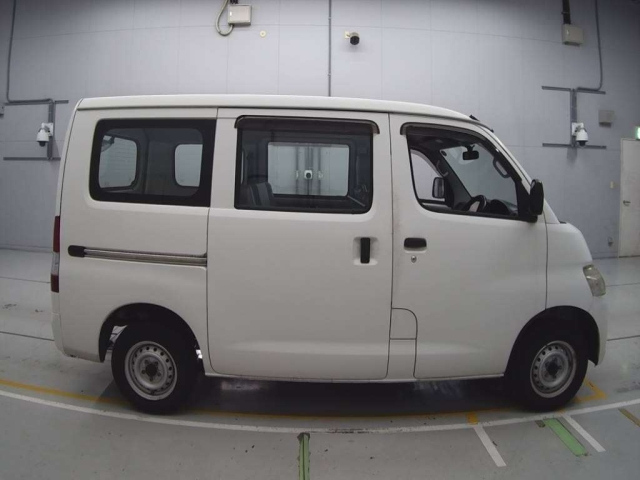 TOYOTA TOWN ACE VAN 2013