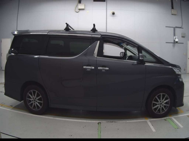 TOYOTA VELLFIRE 2017