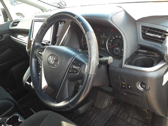 TOYOTA VELLFIRE 2017