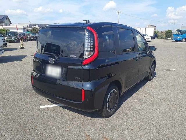 TOYOTA SIENTA 2025
