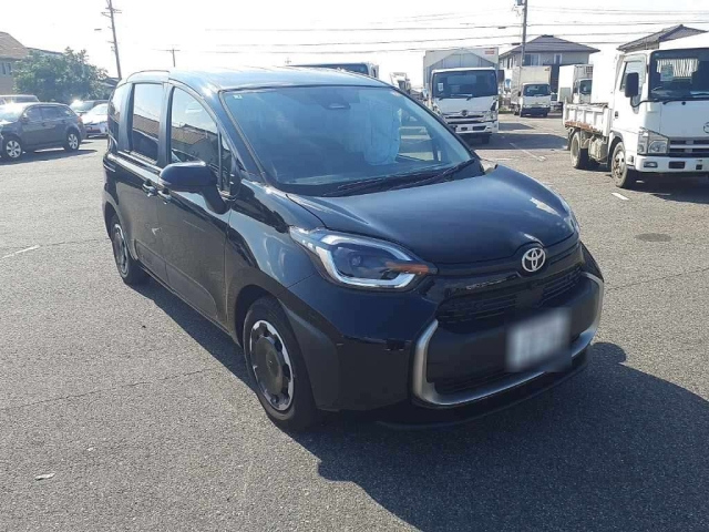 TOYOTA SIENTA 2025