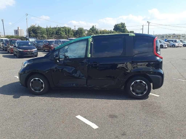TOYOTA SIENTA 2025