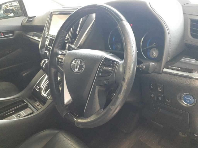 TOYOTA VELLFIRE 2015