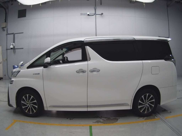 TOYOTA VELLFIRE 2015