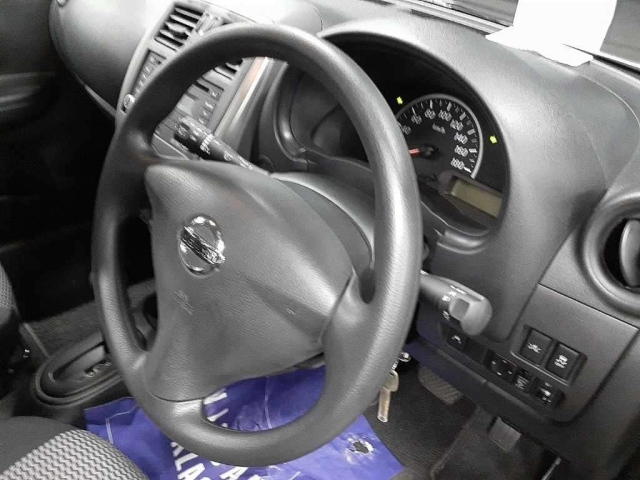 NISSAN MARCH 2020
