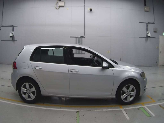 VOLKSWAGEN GOLF 2013