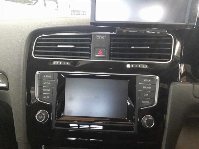 VOLKSWAGEN GOLF 2013