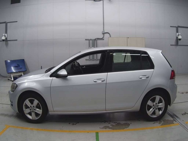 VOLKSWAGEN GOLF 2013