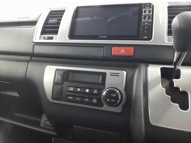 TOYOTA REGIUS ACE VAN 2018