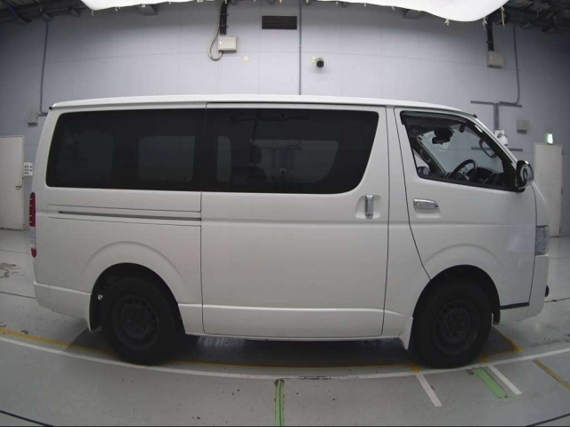 TOYOTA REGIUS ACE VAN 2018