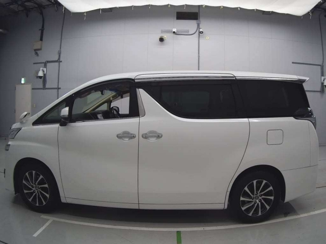 TOYOTA VELLFIRE 2015