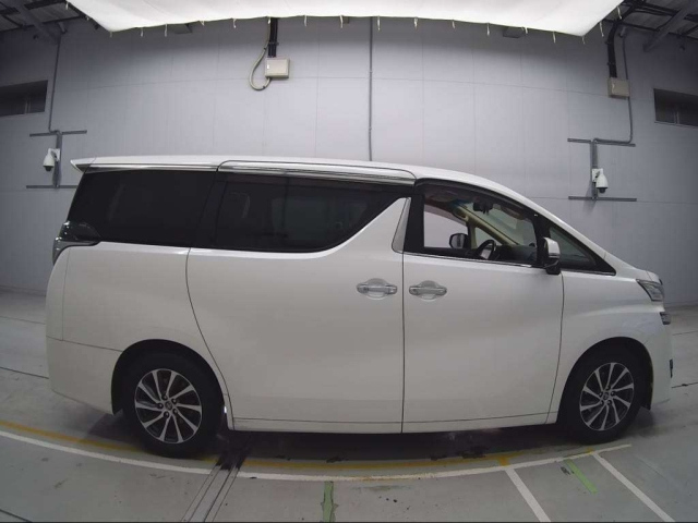 TOYOTA VELLFIRE 2015
