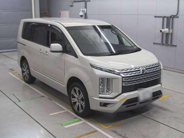 MITSUBISHI DELICA D5 2020