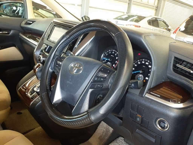 TOYOTA VELLFIRE 2016