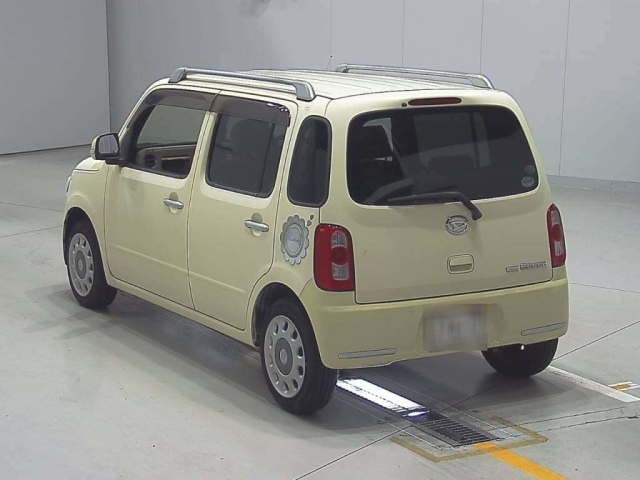 DAIHATSU MIRA 2011