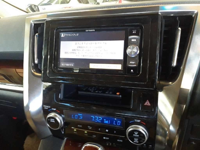 TOYOTA VELLFIRE 2016