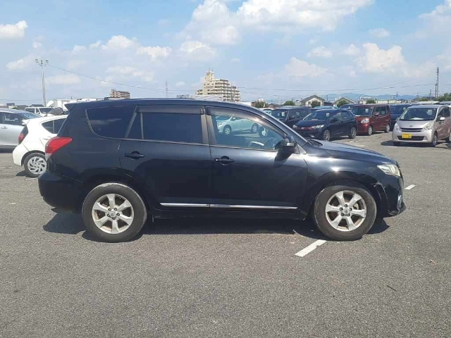 TOYOTA VANGUARD 2011