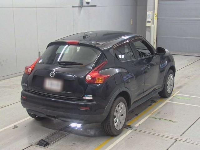 NISSAN JUKE 2010