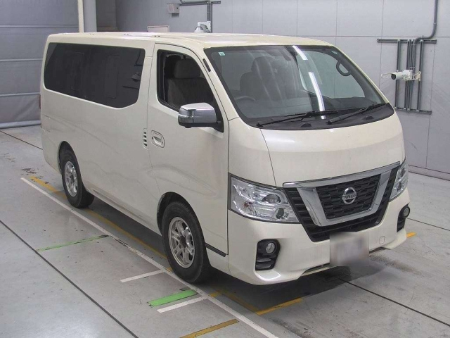 NISSAN CARAVAN 2019
