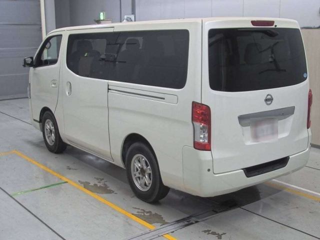 NISSAN CARAVAN 2019