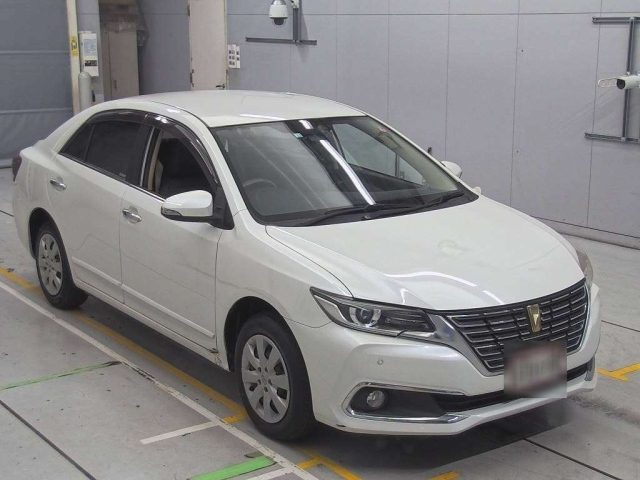 TOYOTA PREMIO 2016