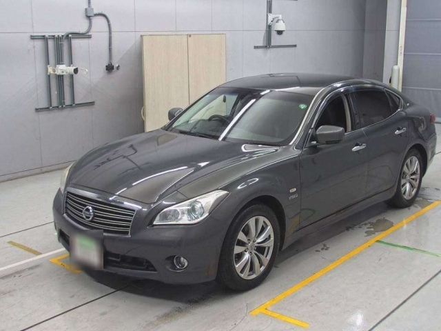 NISSAN FUGA 2011