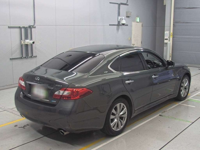 NISSAN FUGA 2011