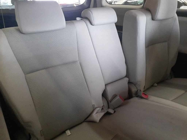 TOYOTA WISH 2012