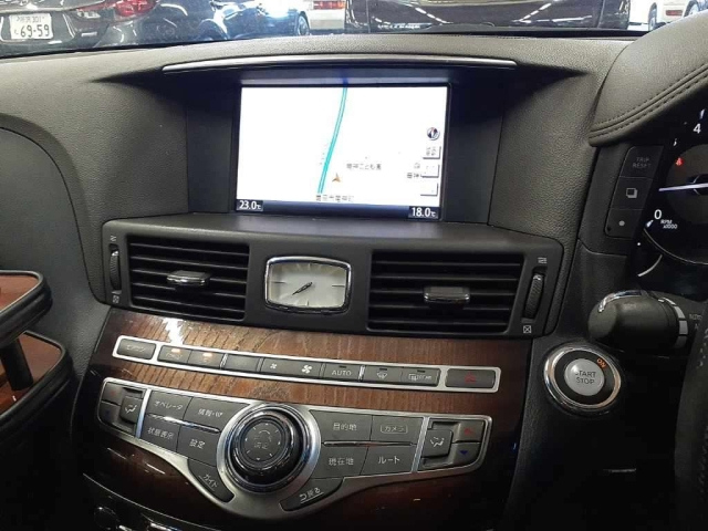 NISSAN FUGA 2011