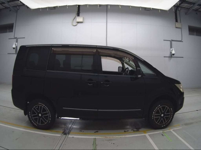 MITSUBISHI DELICA D5 2008
