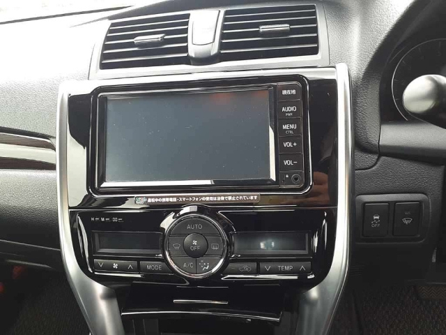 TOYOTA PREMIO 2020