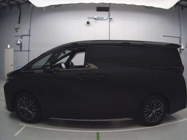TOYOTA VELLFIRE 2023