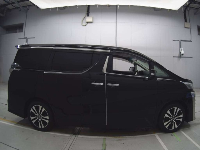TOYOTA VELLFIRE 2018