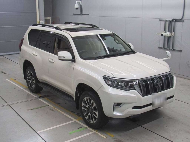 TOYOTA LAND CRUISER PRADO 2021