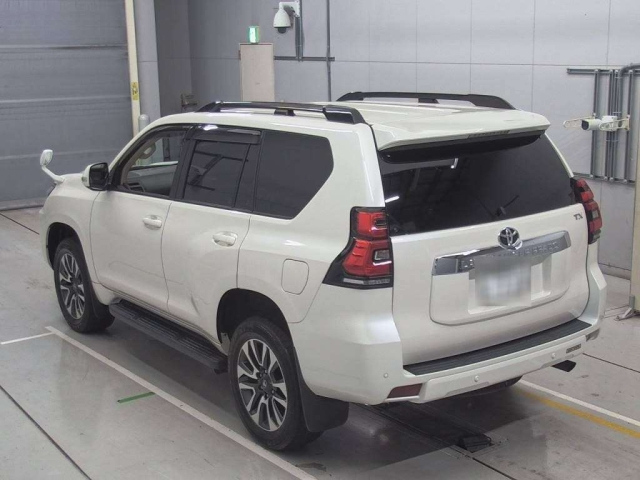 TOYOTA LAND CRUISER PRADO 2021