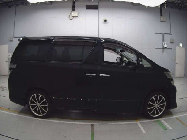 TOYOTA VELLFIRE 2012