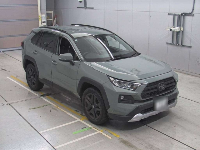 TOYOTA RAV4 2024