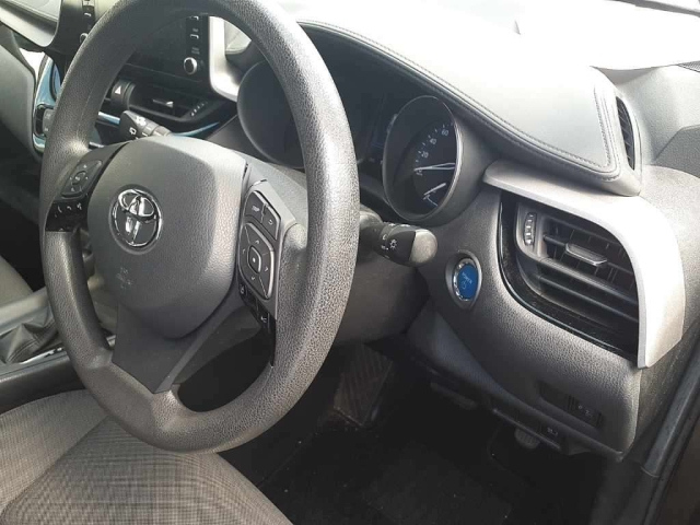 TOYOTA C-HR 2020