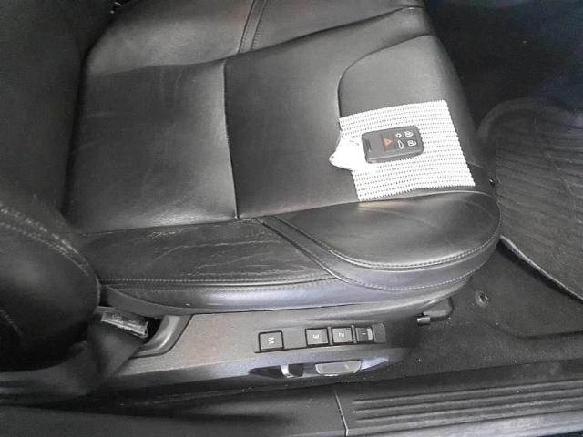 VOLVO V40 2015