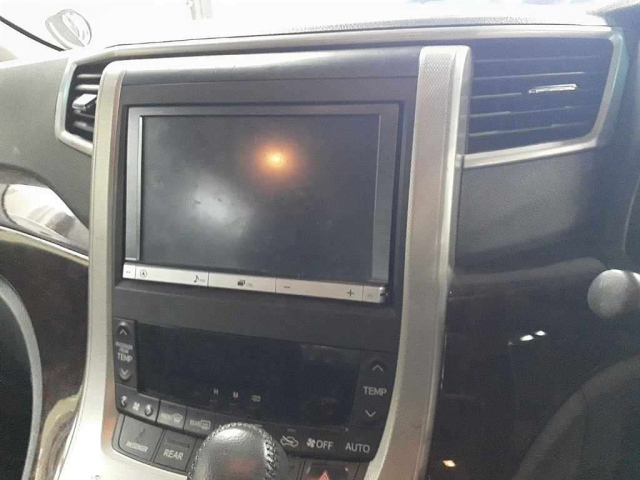 TOYOTA VELLFIRE 2012