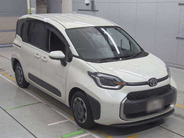 TOYOTA SIENTA 2022
