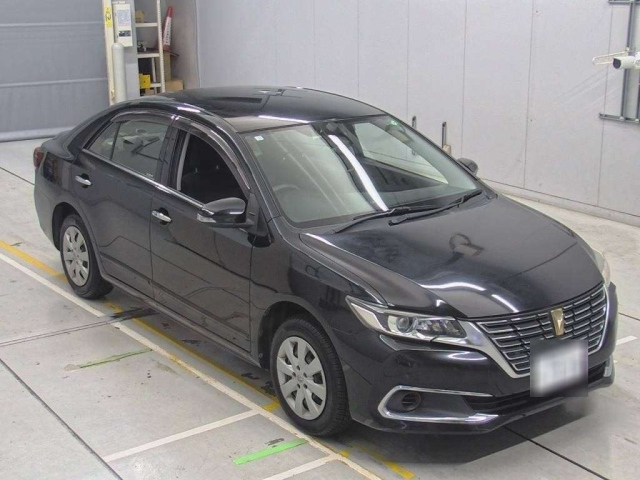 TOYOTA PREMIO 2017