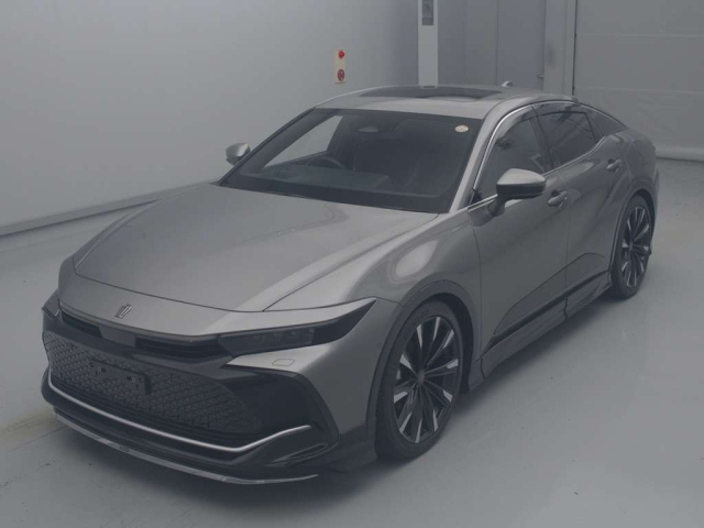 TOYOTA CROWN CROSSOVER 2023