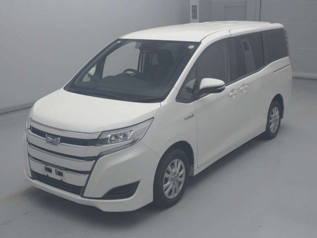 TOYOTA NOAH 2021