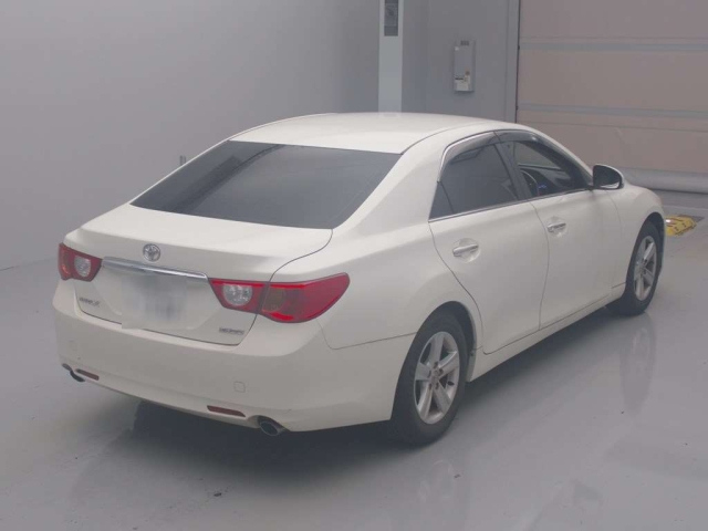 TOYOTA MARK X 2010