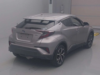 TOYOTA C-HR 2017