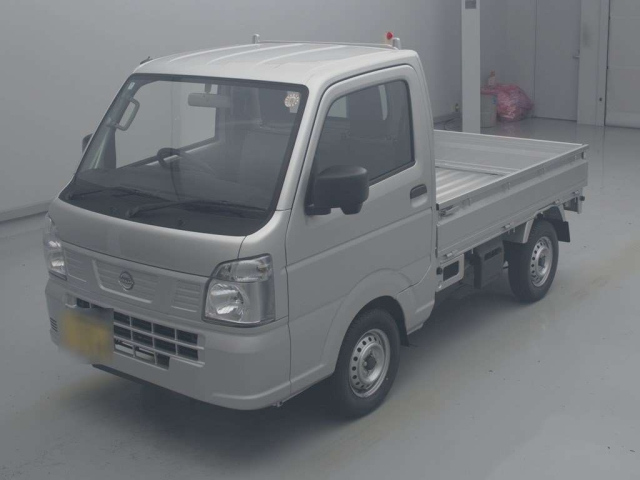 NISSAN CLIPPER TRUCK 2025