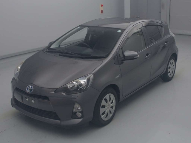 TOYOTA AQUA 2014